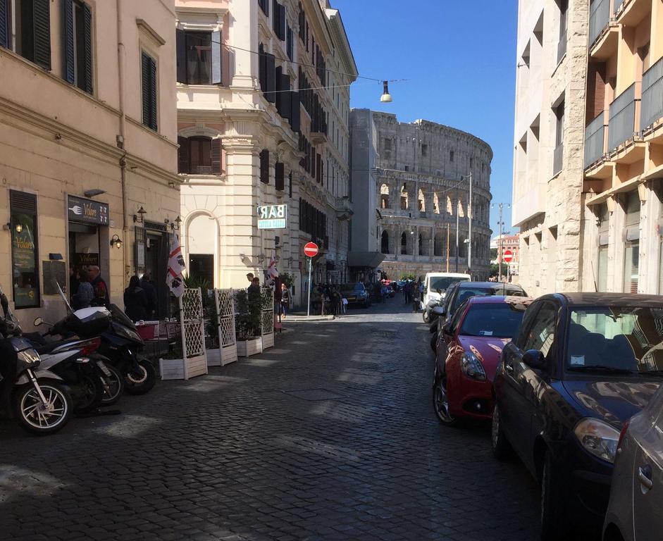 Lägenhet Domus Regina Colosseo *